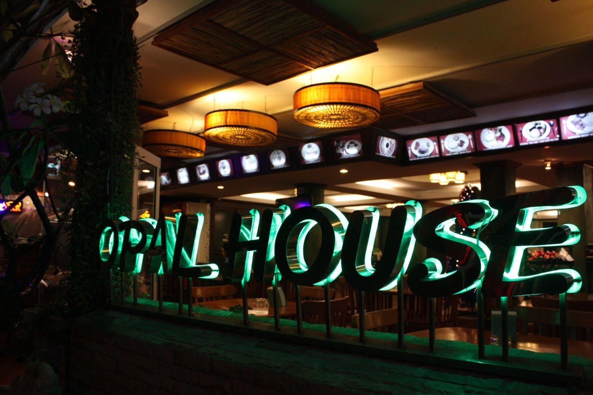 โอปอล์ เฮาส์ โฮเต็ล แอนด์ เรสเทอรองต์ Hotel Ban Nong Tabaek ภายนอก รูปภาพ